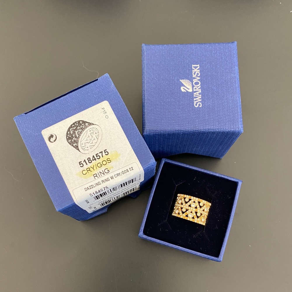 Swarovski Dazzling Ring - image 4